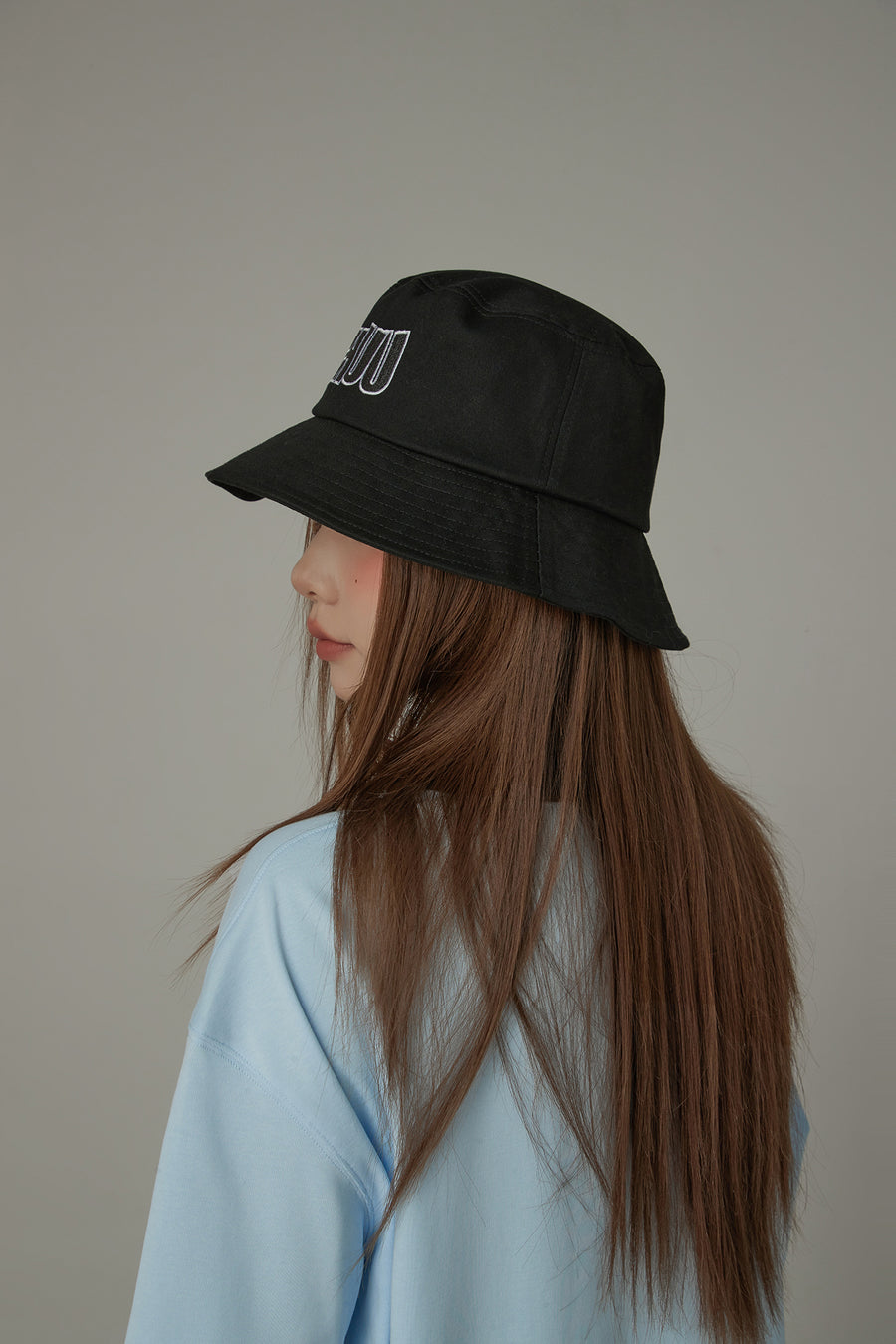 CHUU Chuu Lettering Cotton Bucket Hat