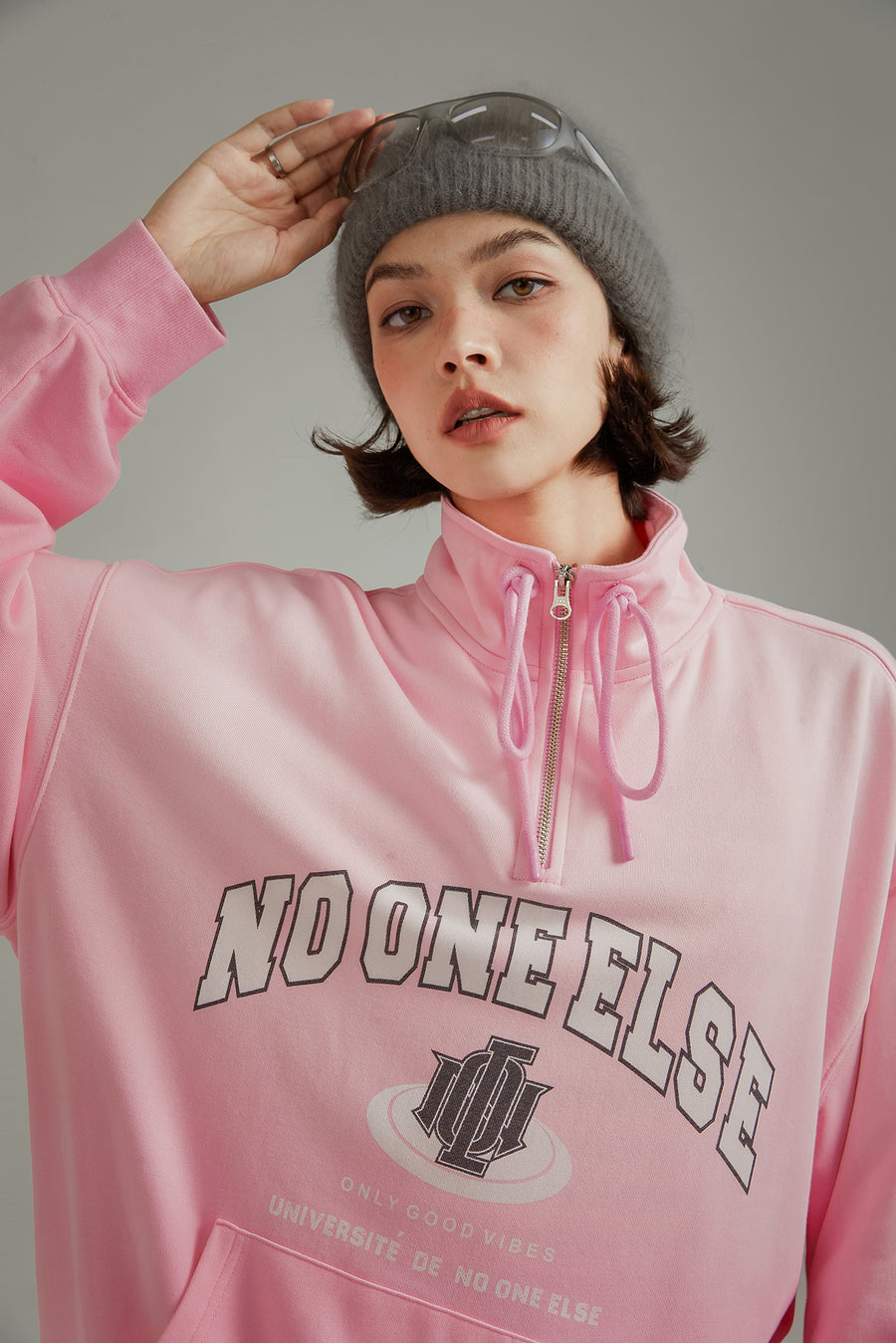 CHUU Logo Half Zip-Up Boxy Hoodie