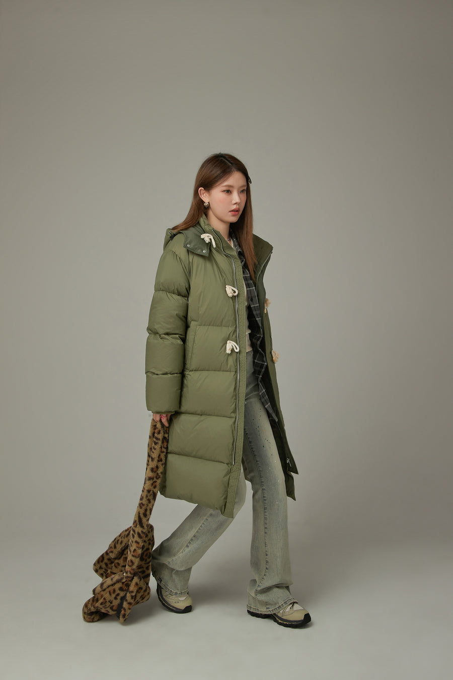 CHUU Boxy Padded Long Coat