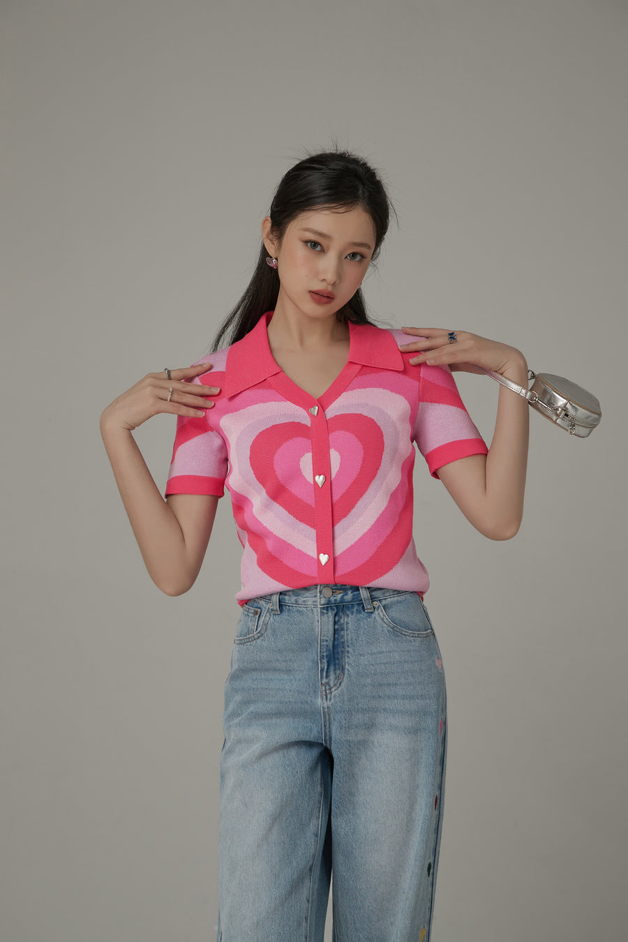 CHUU Color Matching Heart Pattern Knit Sweater