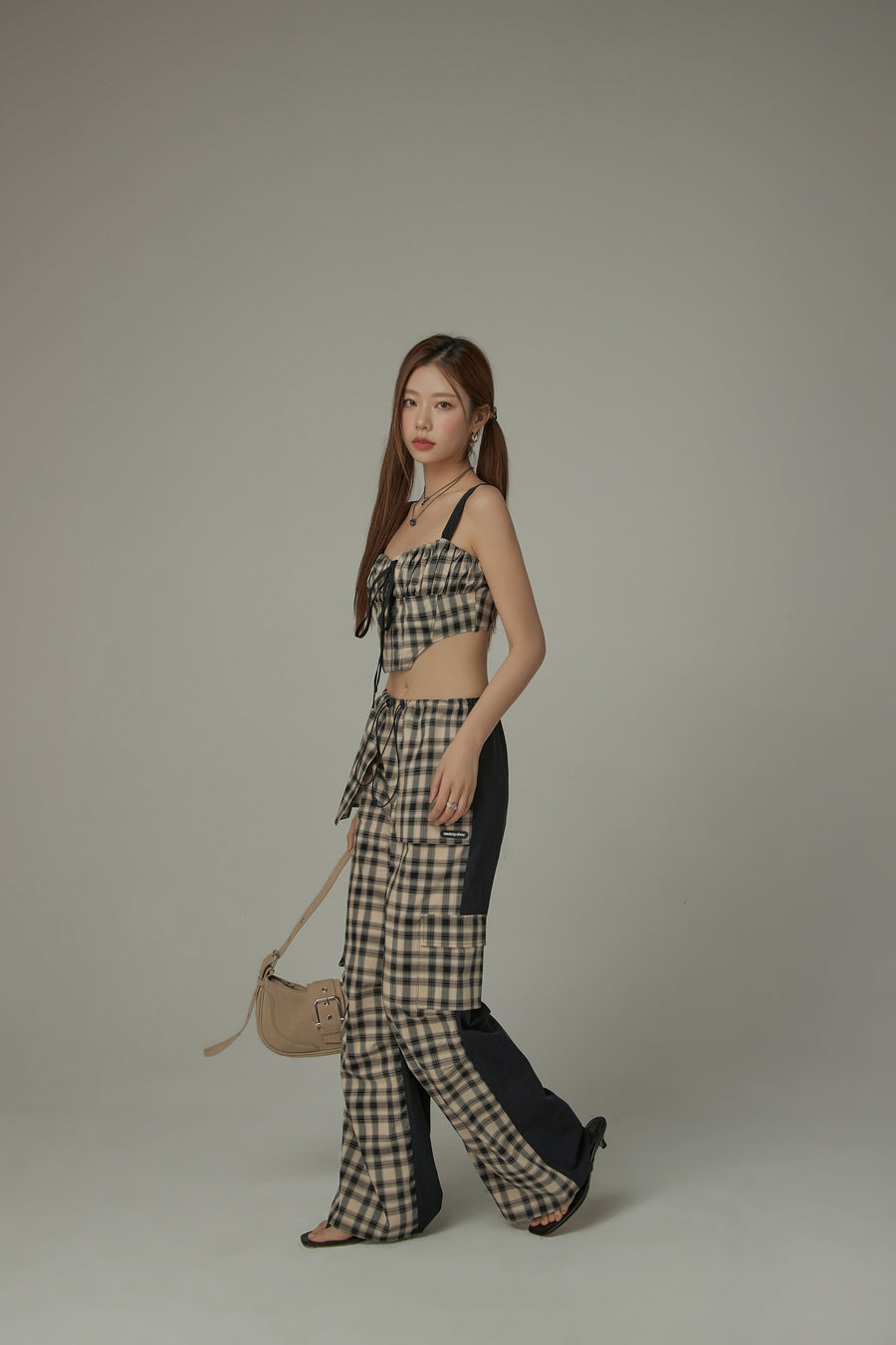 CHUU Checked Cargo Contrasting Color Casual Pants