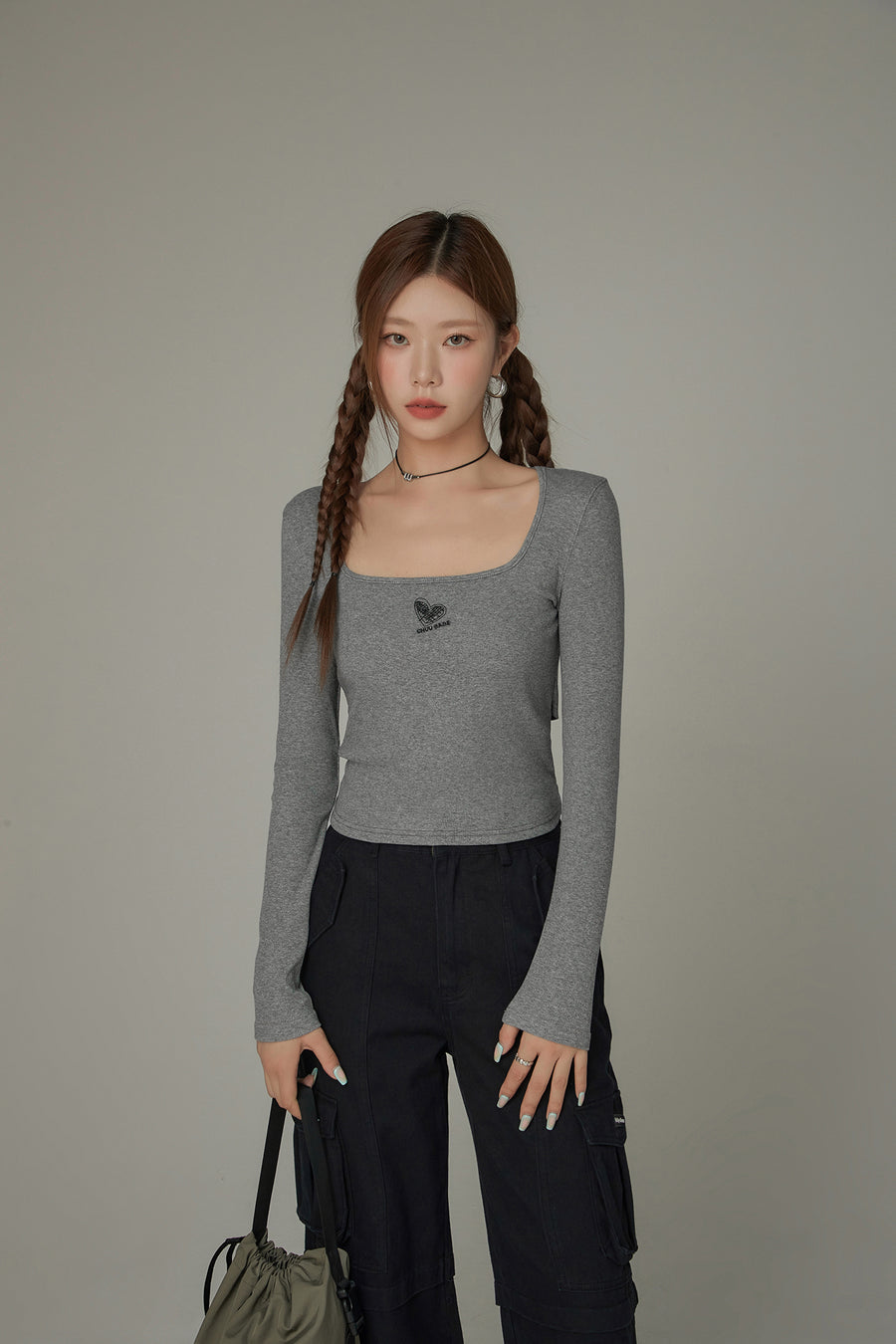 CHUU Back Cutout Square Neck T-Shirt