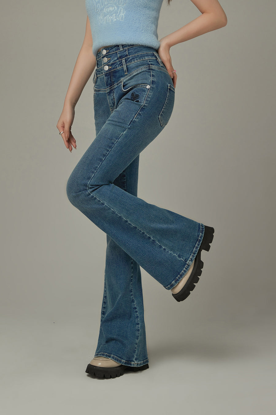 CHUU Heart Embroidered Bootcut Denim Jeans