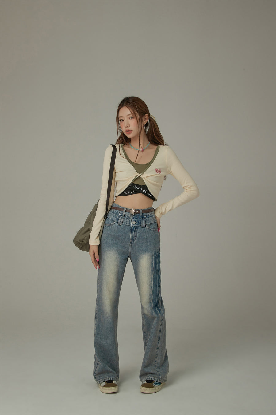 CHUU Double Button Vintage Bootcut Denim Jeans