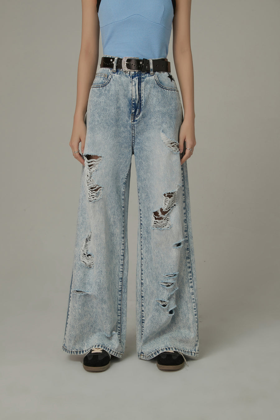 CHUU Distressed Straight Wide-Leg Denim Jeans