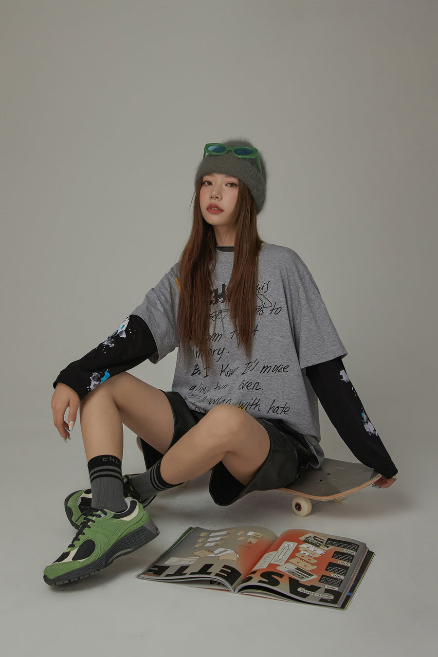 CHUU Lettering Color Flowers Loose Fit T-Shirt