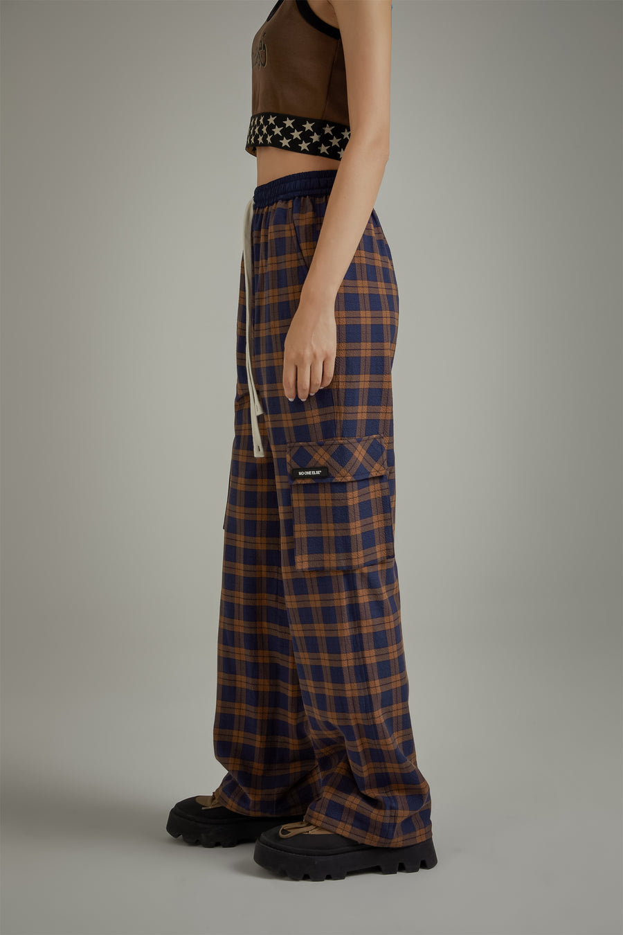 CHUU Check Pocket String Casual Pants