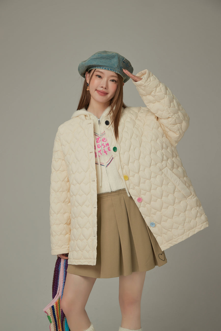 CHUU Rainbow Button Heart Quilting Padded Jacket