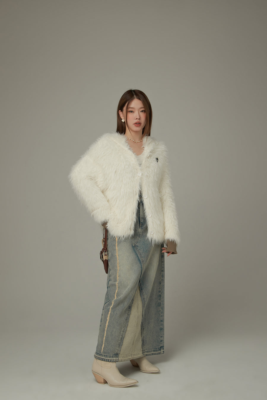 CHUU Embroidered Fuzzy Hooded Cardigan