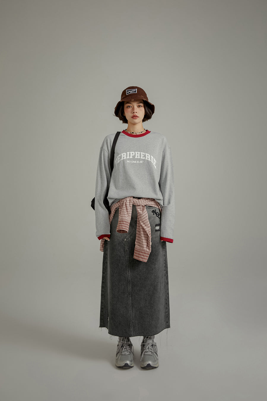 CHUU High Waist Embroidered Long Ripped Denim Skirt