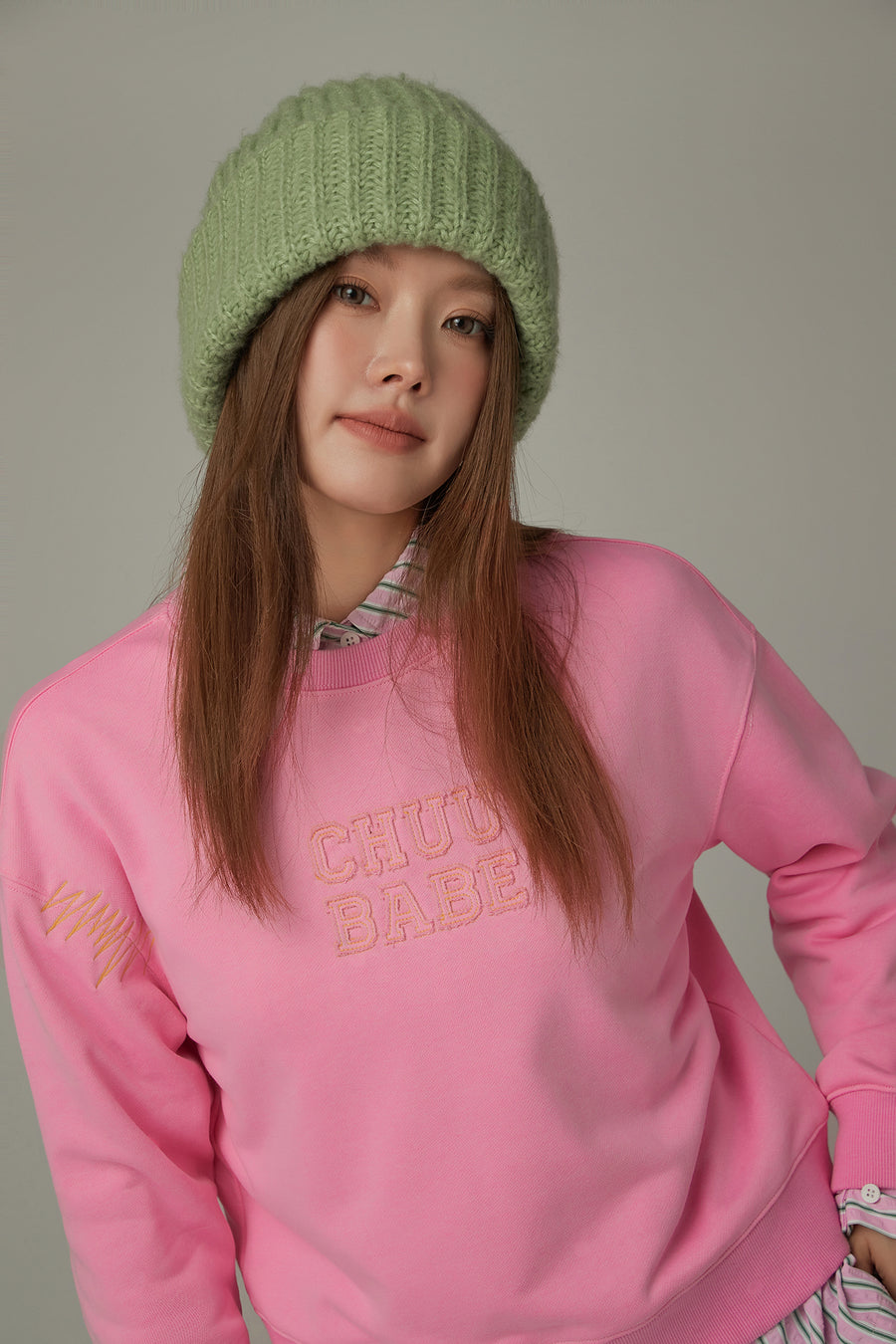 CHUU Logo Color Rouge Sweatshirt