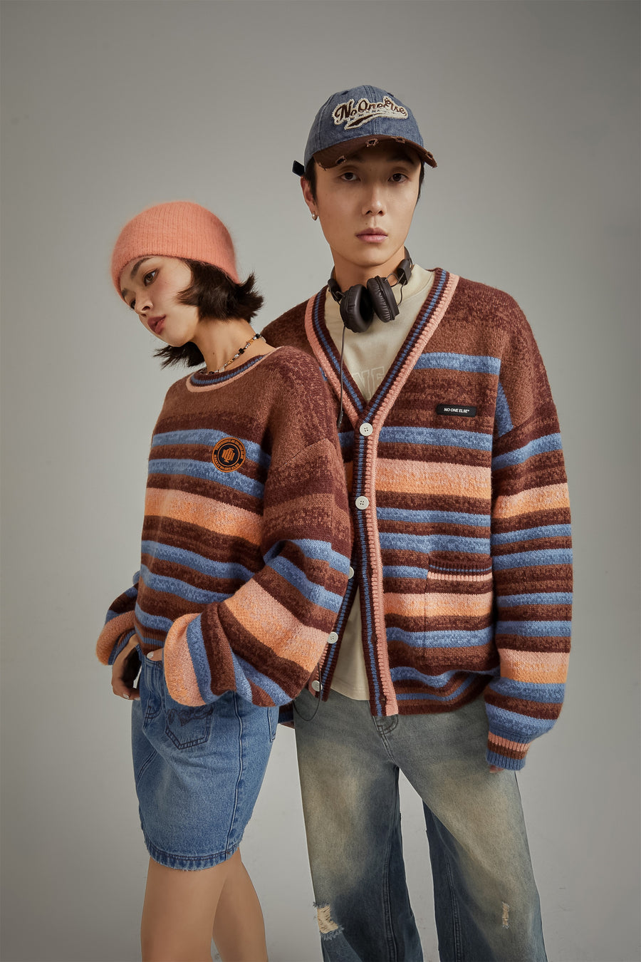 CHUU Logo Striped Loose Fit Knit Sweater