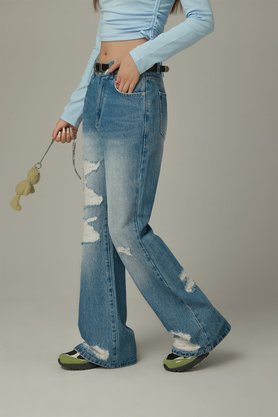 CHUU Distressed Ripped Bootcut Denim Jeans