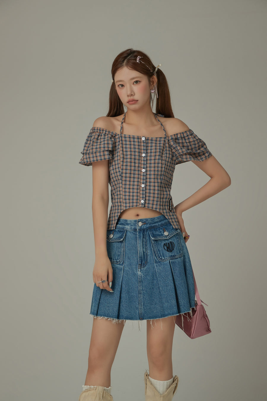 CHUU Side Garter Check Buttoned Blue Blouse