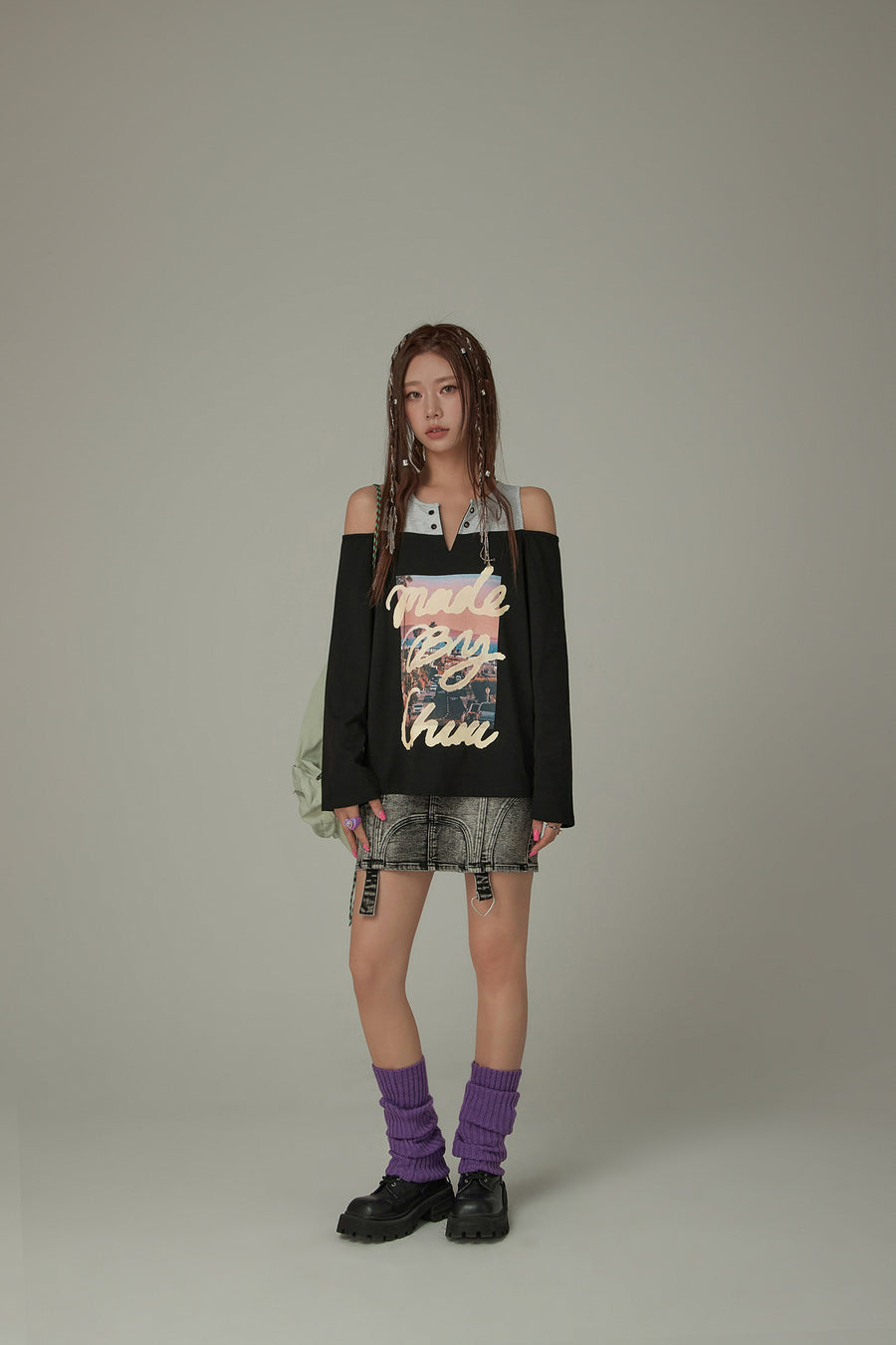 CHUU Open Shoulder Color Scenery Printed T-Shirt