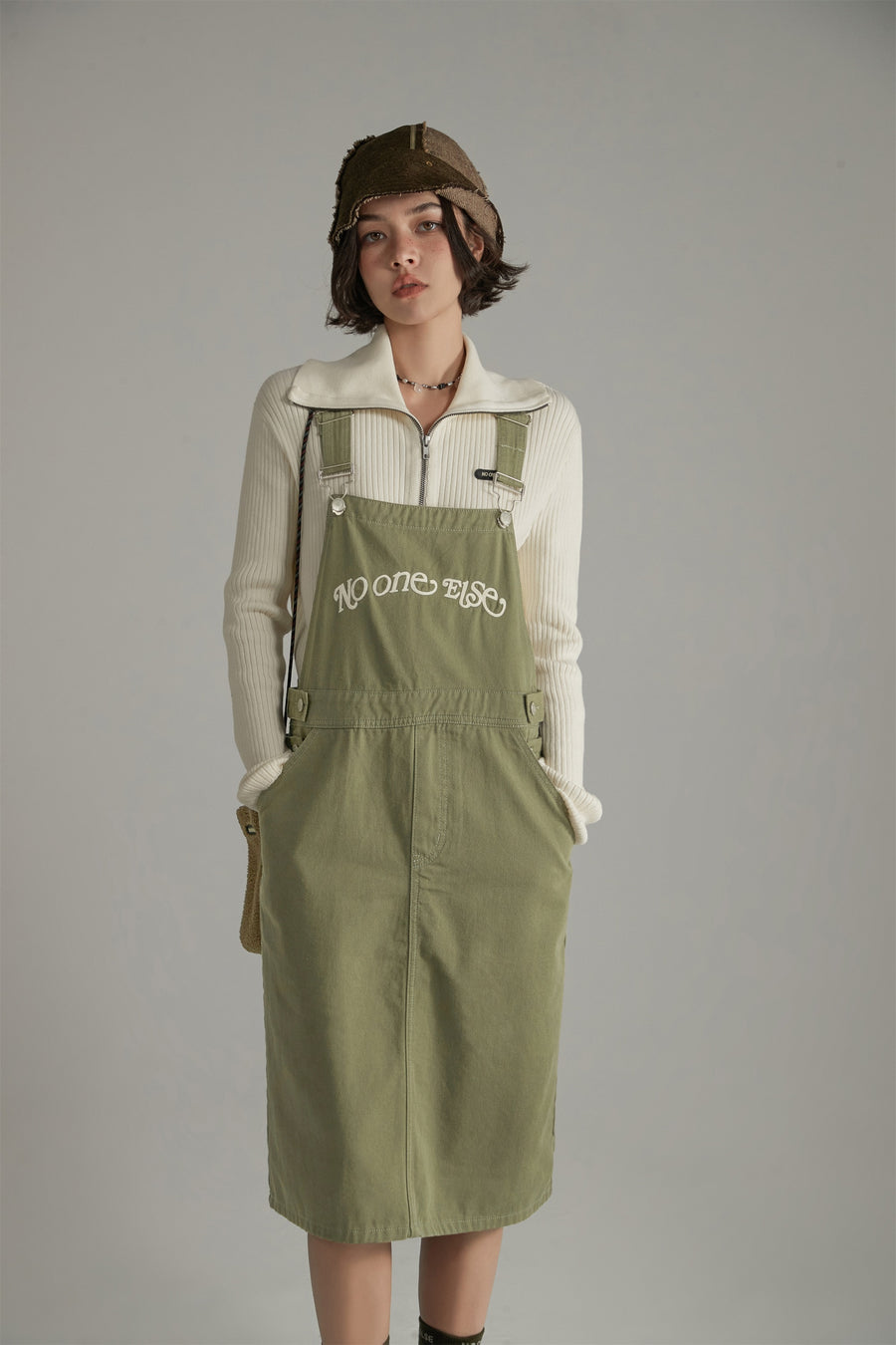 CHUU Logo Pocket Overall Dress