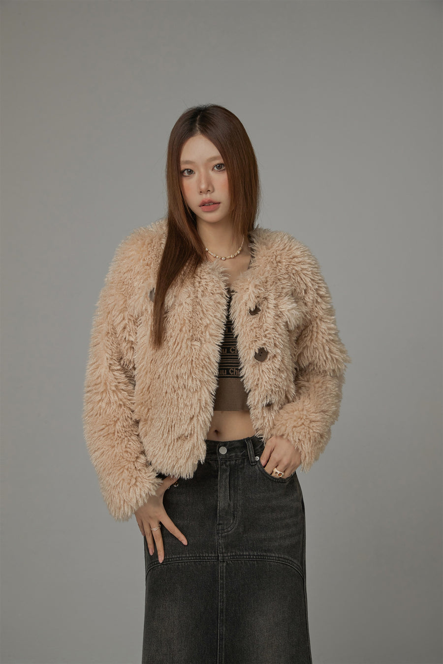 CHUU Cozy Fur Button Jacket