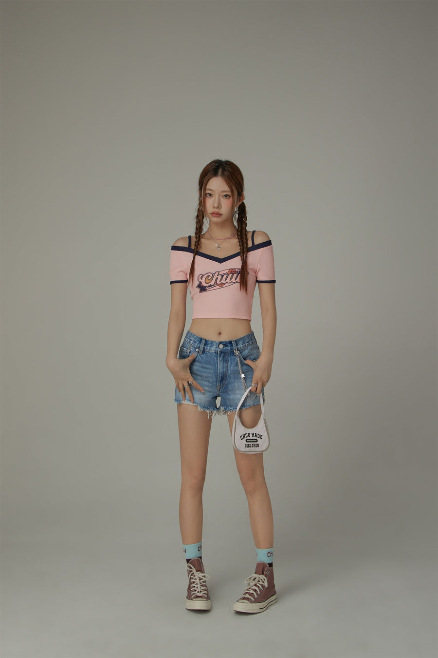 CHUU Chuu Lettering Off-The-Shoulder Crop T-Shirt