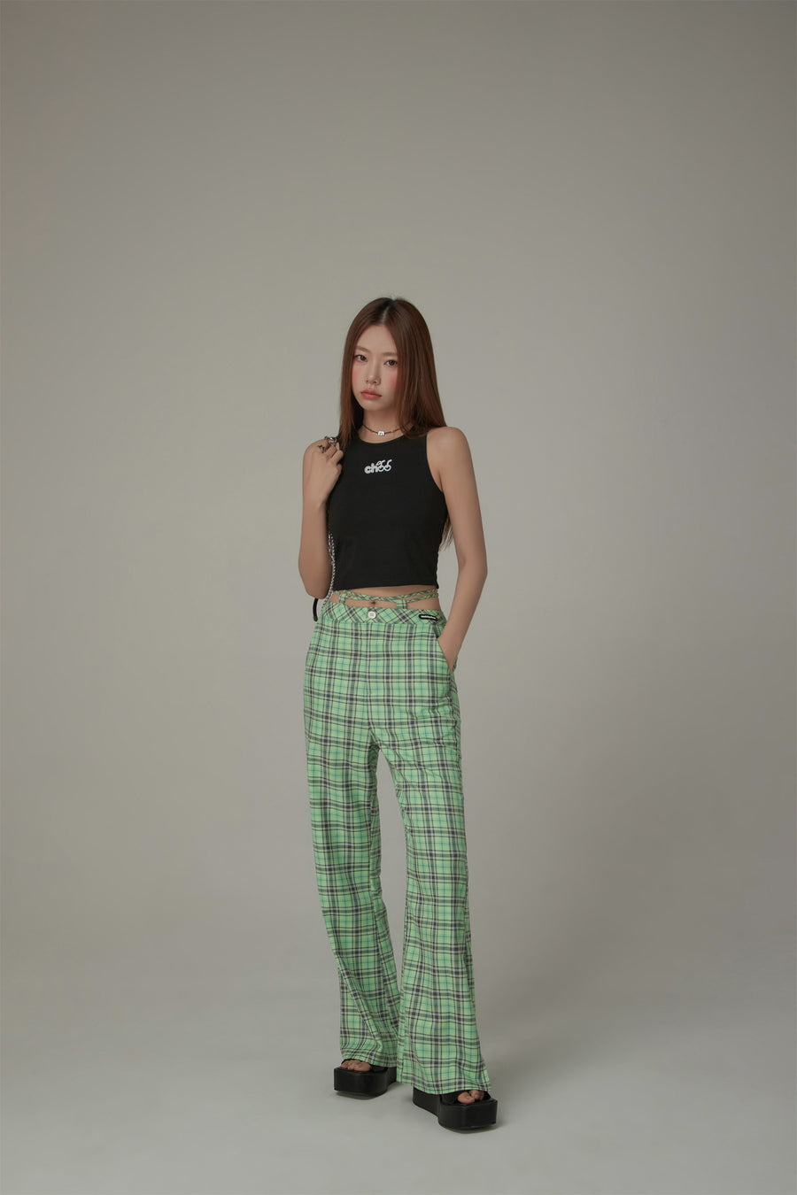 CHUU Color Checked Tie Waist Bootcut Pants