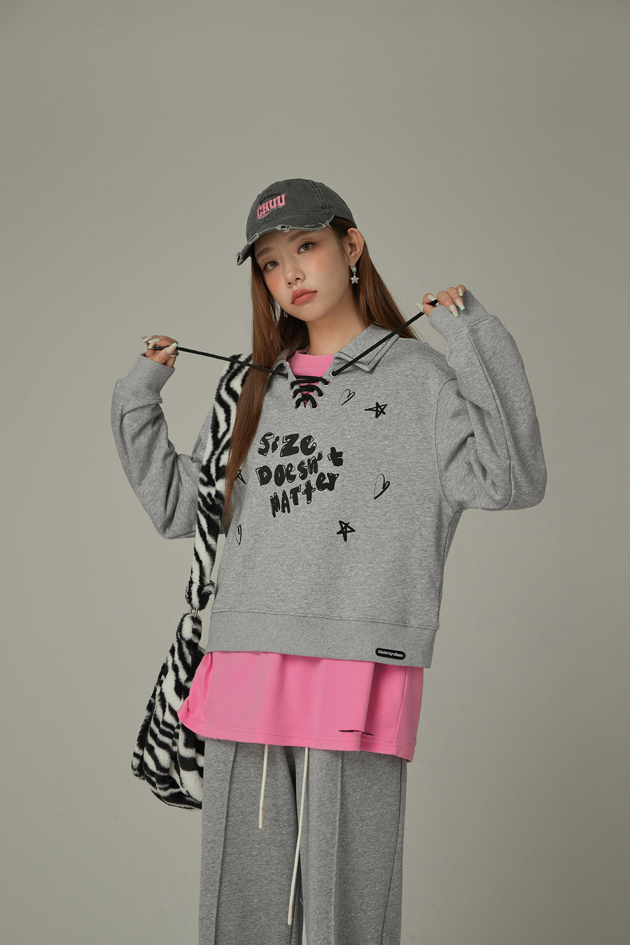 CHUU Size Doesnt Matter Lace Up Sweatshirt