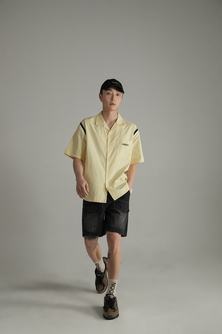 CHUU Noe Pocket Cotton Loose-Fitting Shirt