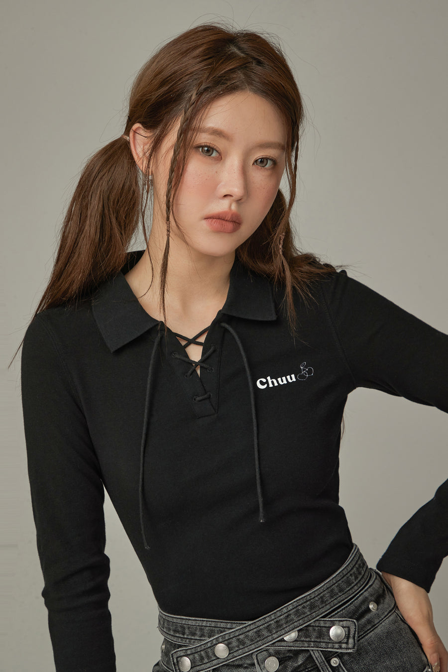 CHUU Colored Eyelet Tie Up T-Shirt