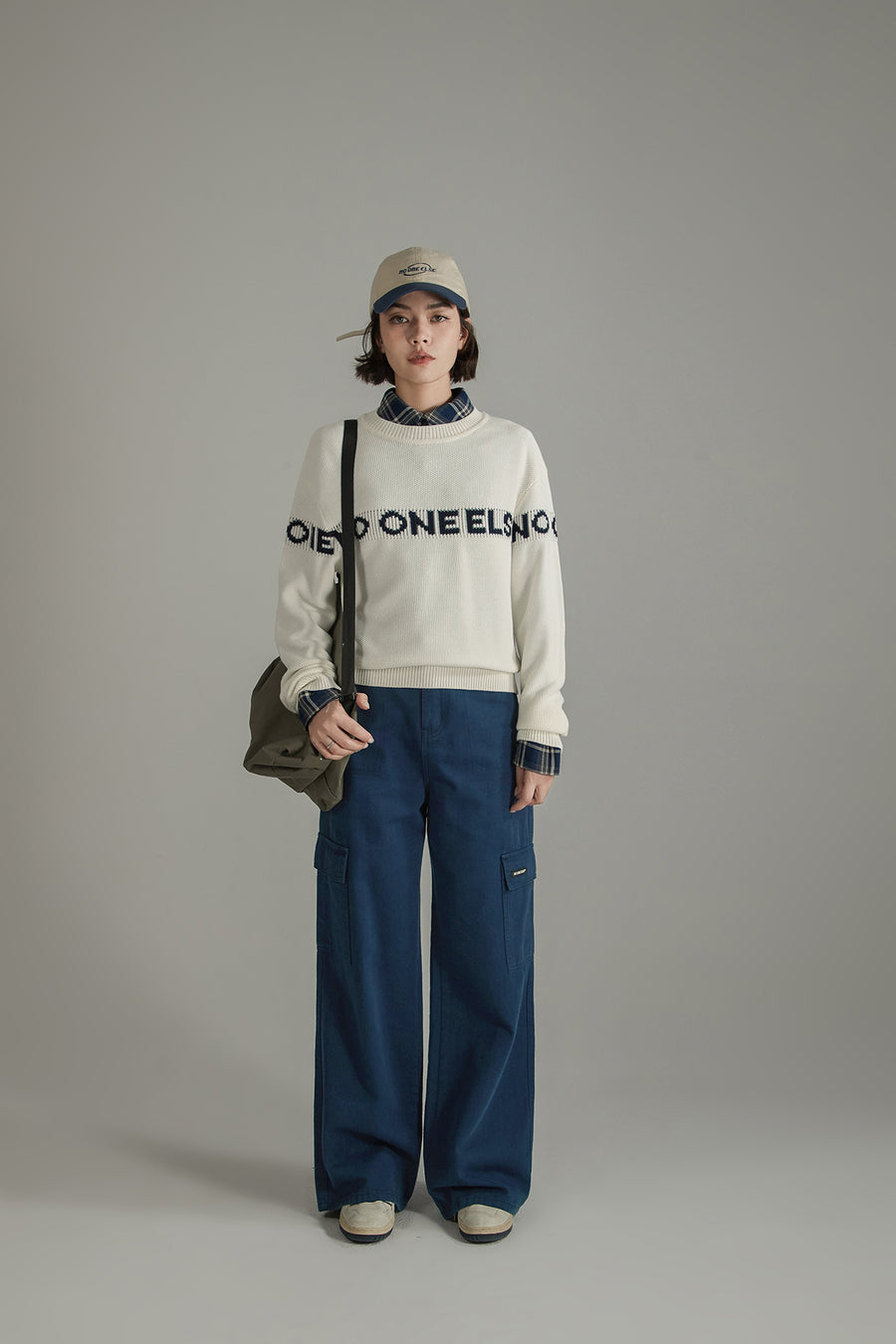 CHUU Logo Lettering Basic Knit Sweater