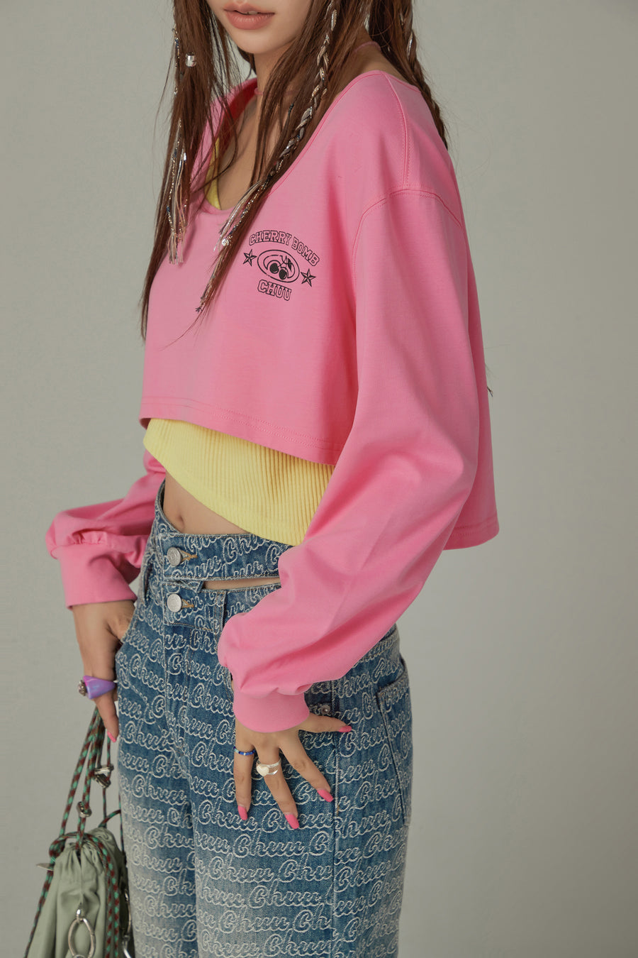 CHUU Color Matching Asymmetrical Layer Cropped T-Shirt