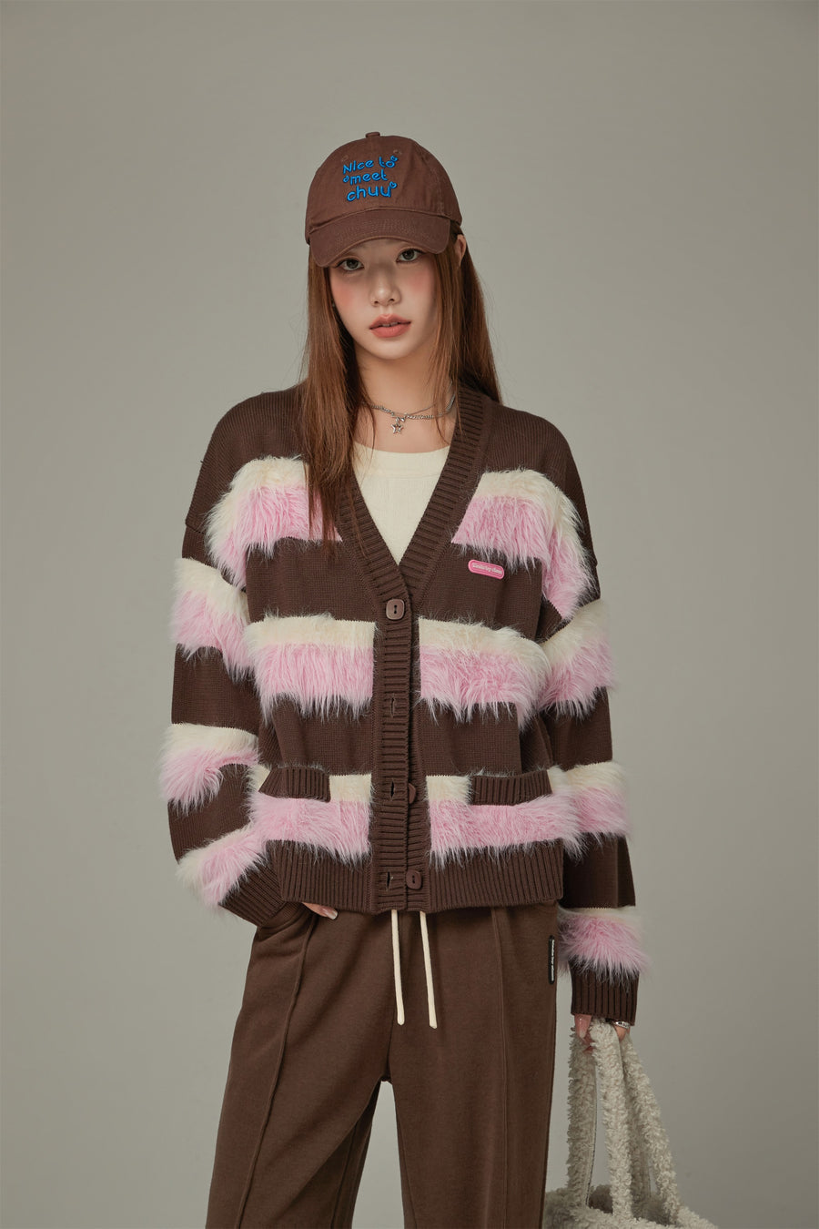 CHUU V-Neck Color Combination Stripe Knit Cardigan