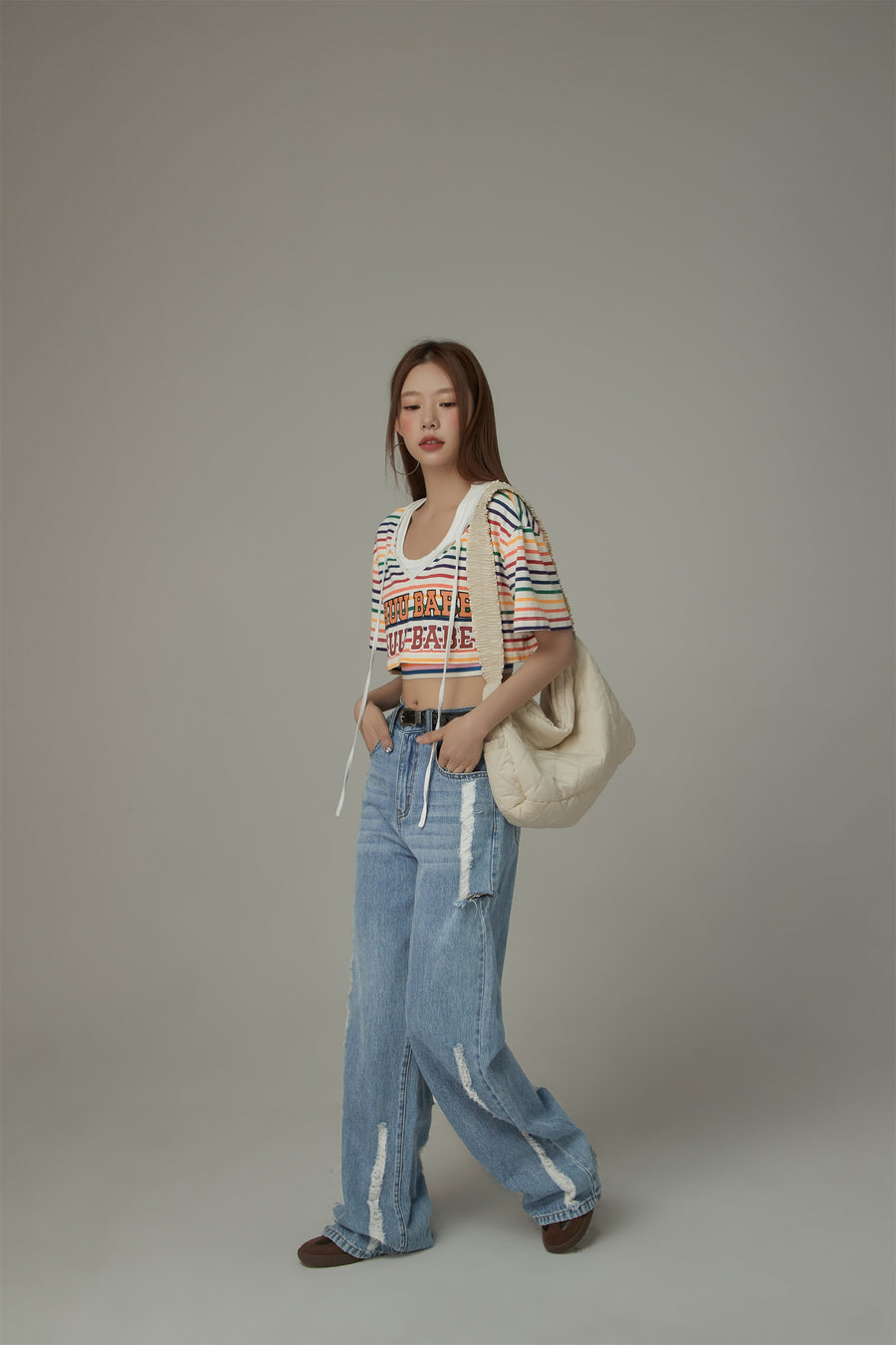 CHUU V-Neck Rainbow Stripe Loosefit T-Shirt