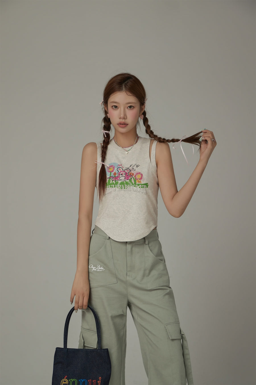 CHUU Chuu Babe Club Sleeveless Top