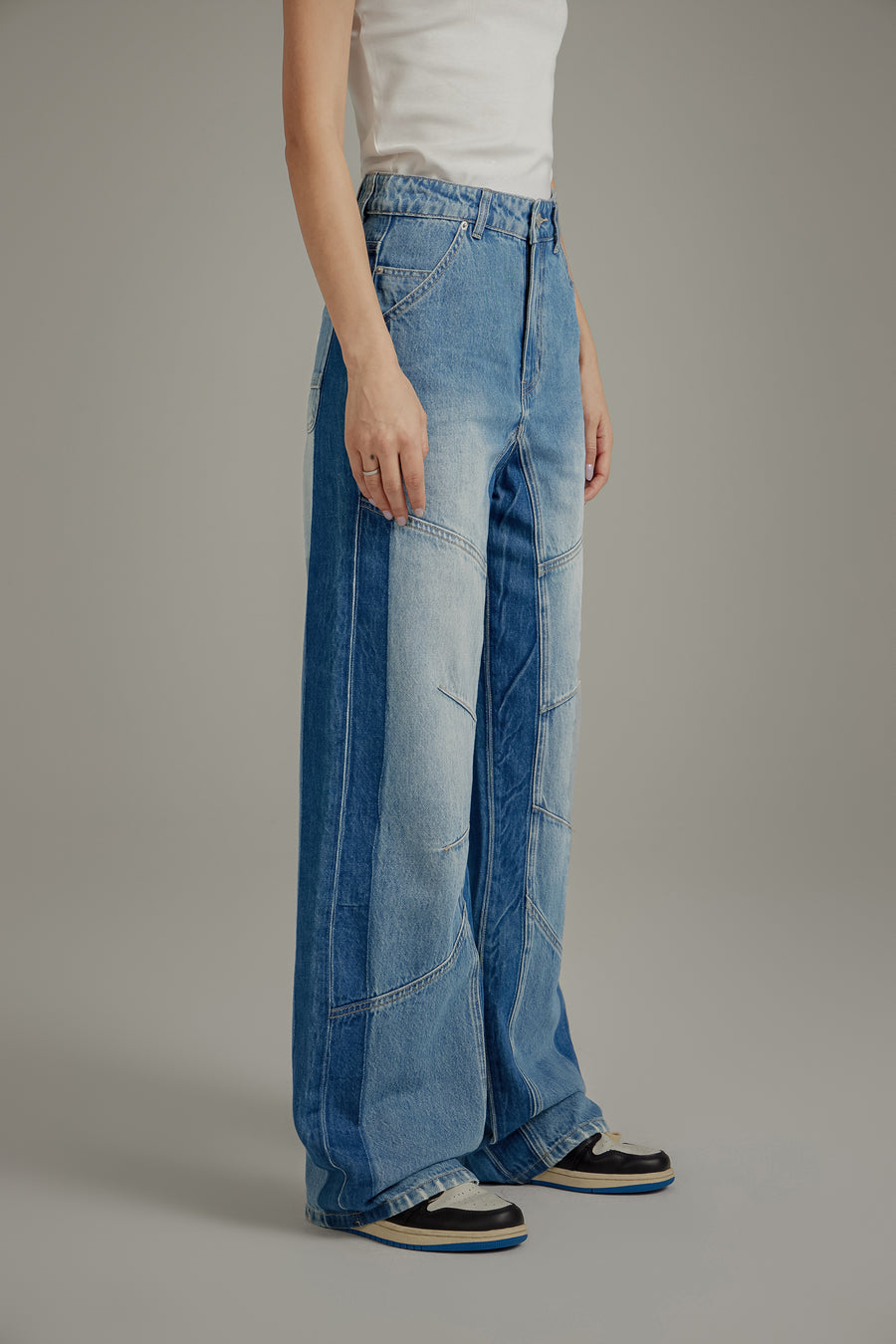 CHUU Washed Distressed Wide Jeans