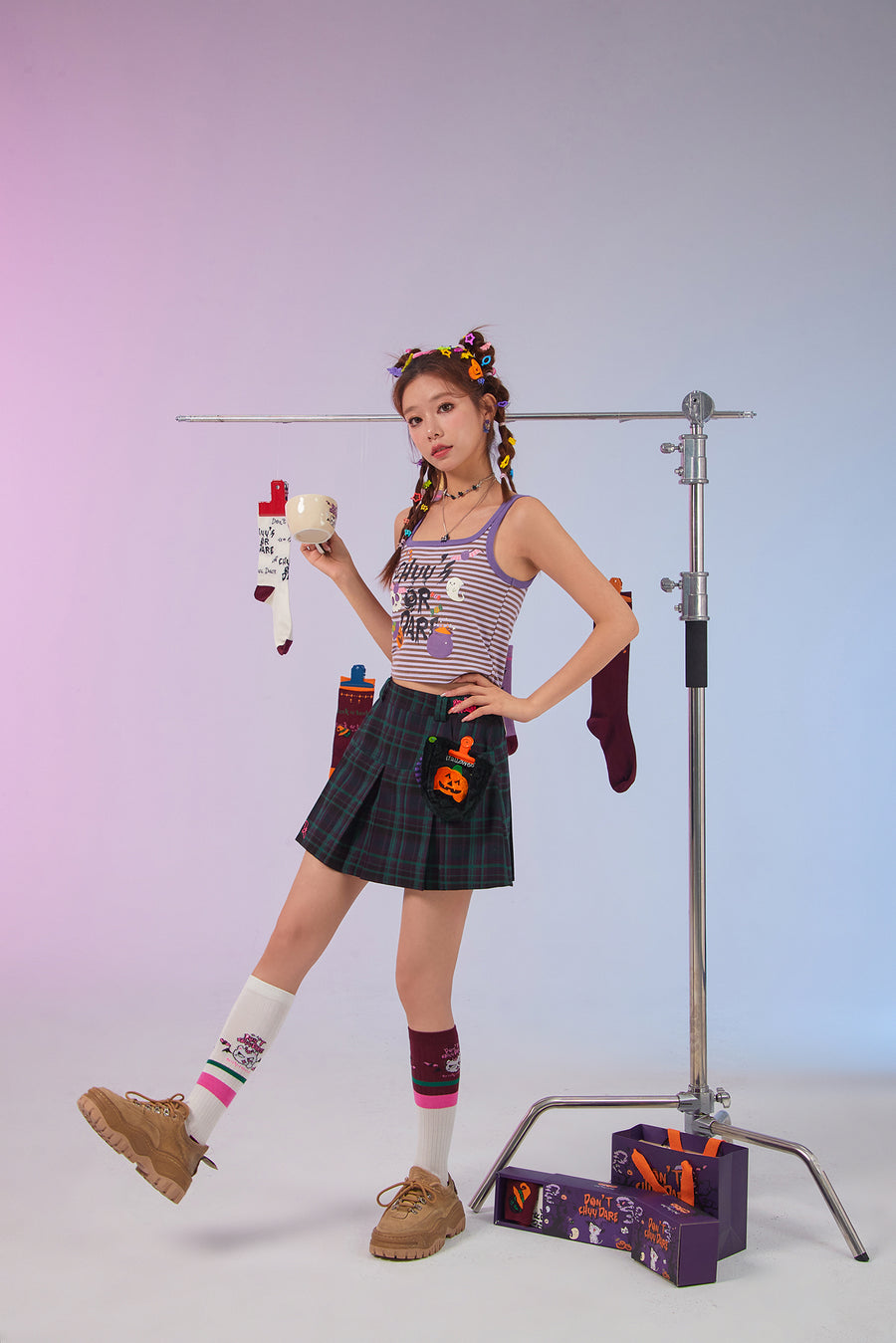 CHUU Character Color Line Stripe Sleeveless Top