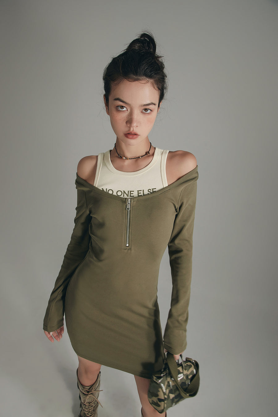CHUU Logo Layered Zip Up Slim Mini Dress
