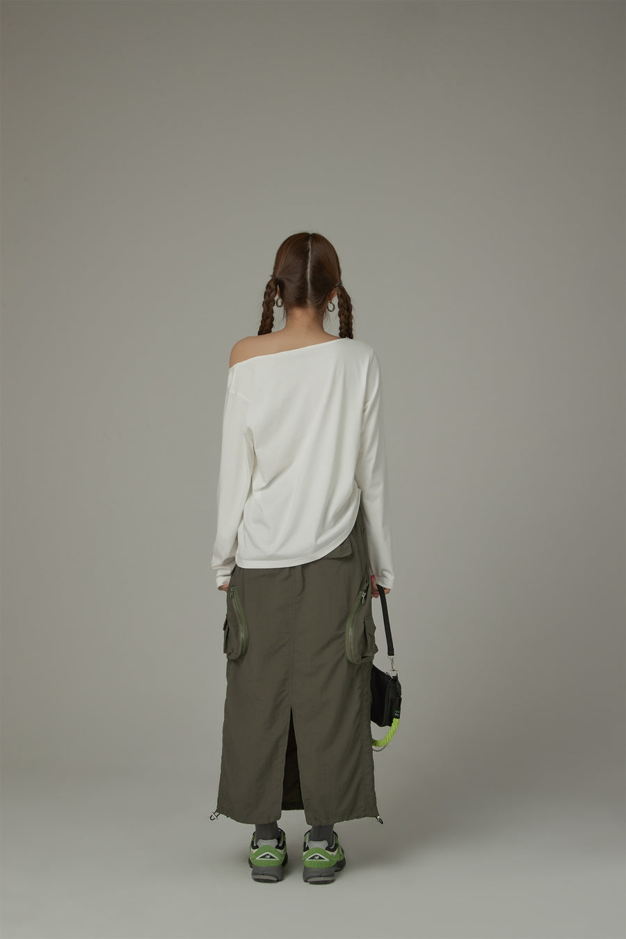 CHUU Size Doesn¡¯T Matter Buttoned Off-Shoulder Top