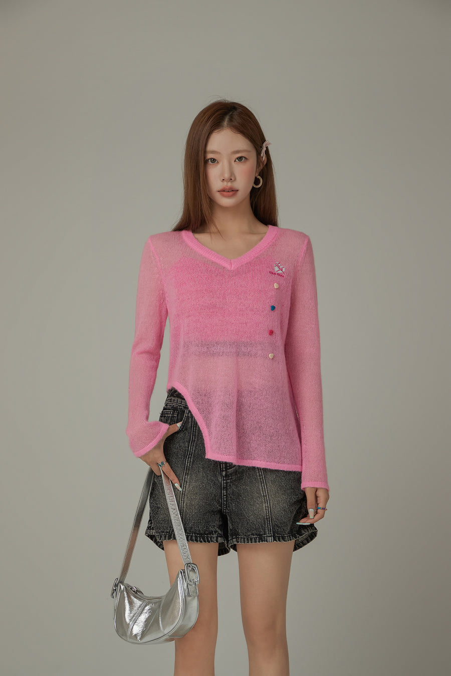 CHUU Heart Button Unbalanced Side Slit Knit Top