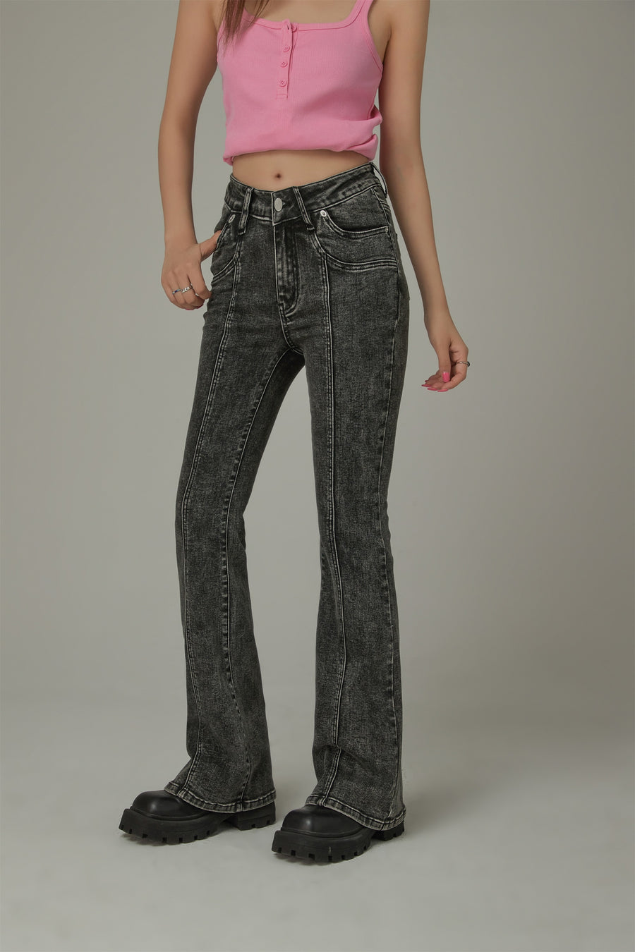 CHUU High Waisted Washed Bootcut Jeans