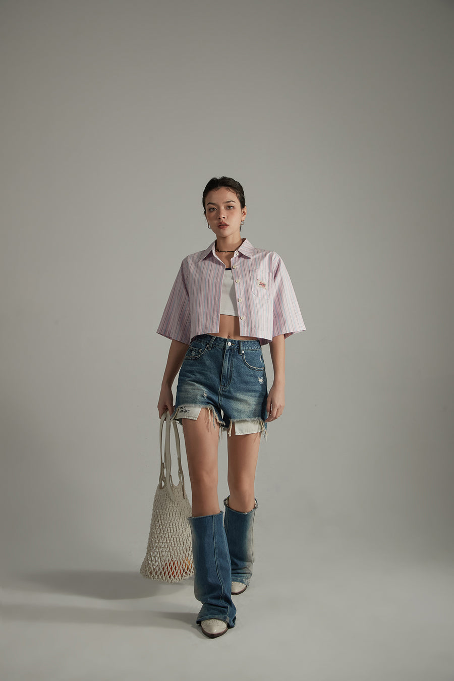 CHUU Boxy Vertical Stripes Cropped Shirt