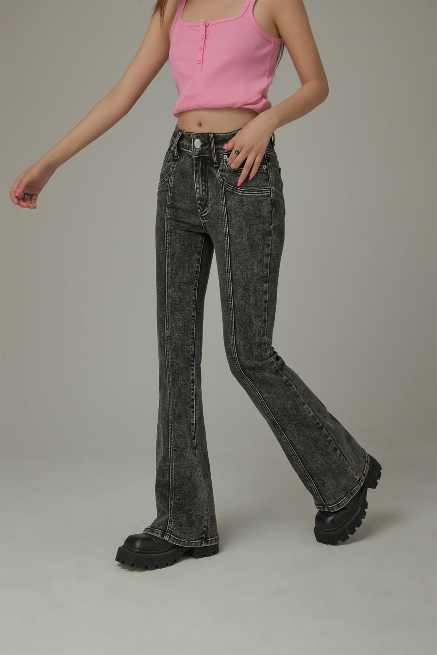 CHUU High Waisted Washed Bootcut Jeans