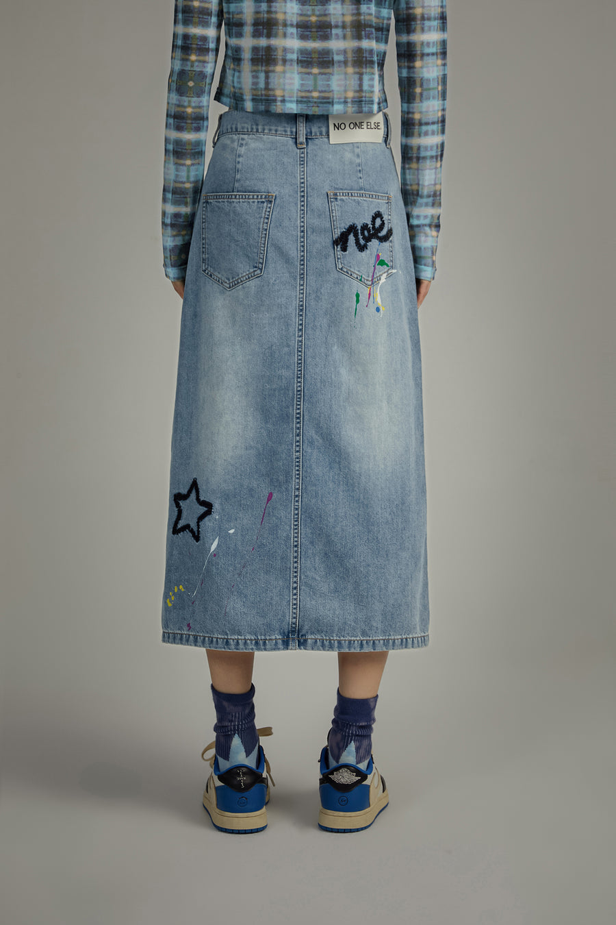 CHUU Star Denim Long Slit Skirt