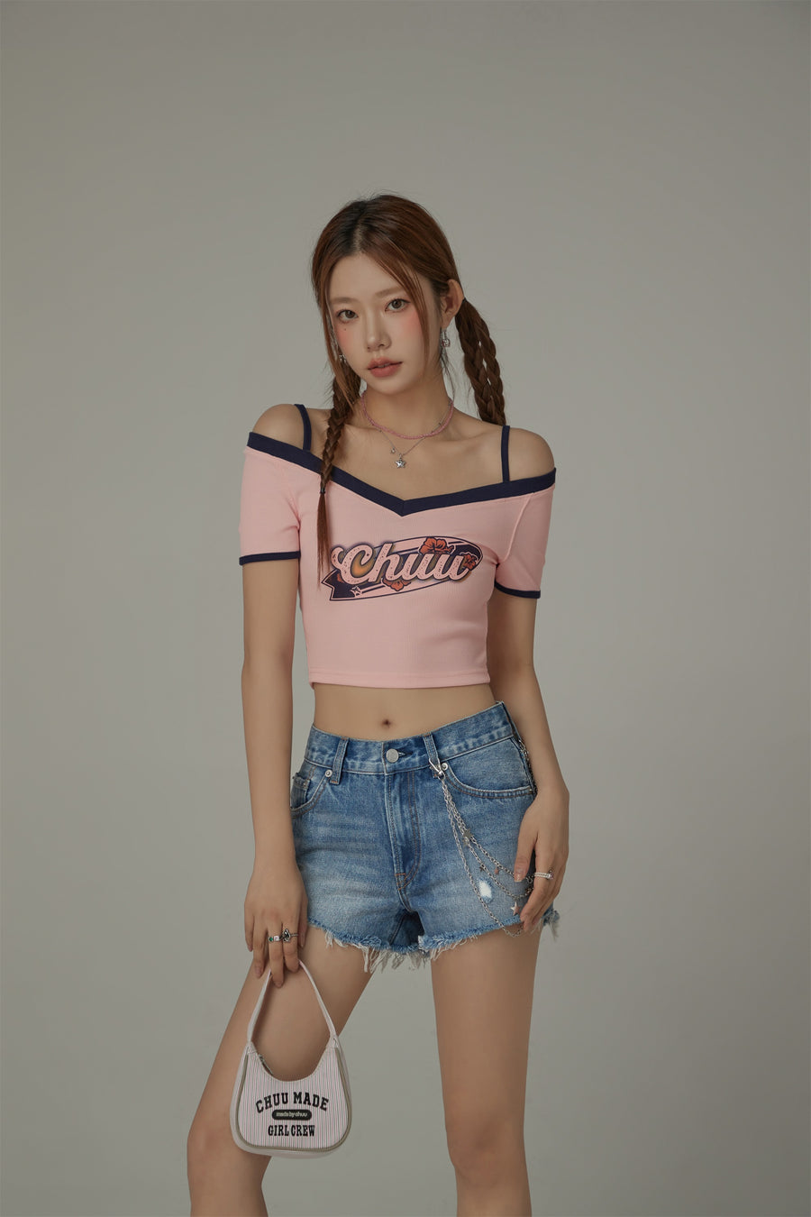 CHUU Chuu Lettering Off-The-Shoulder Crop T-Shirt