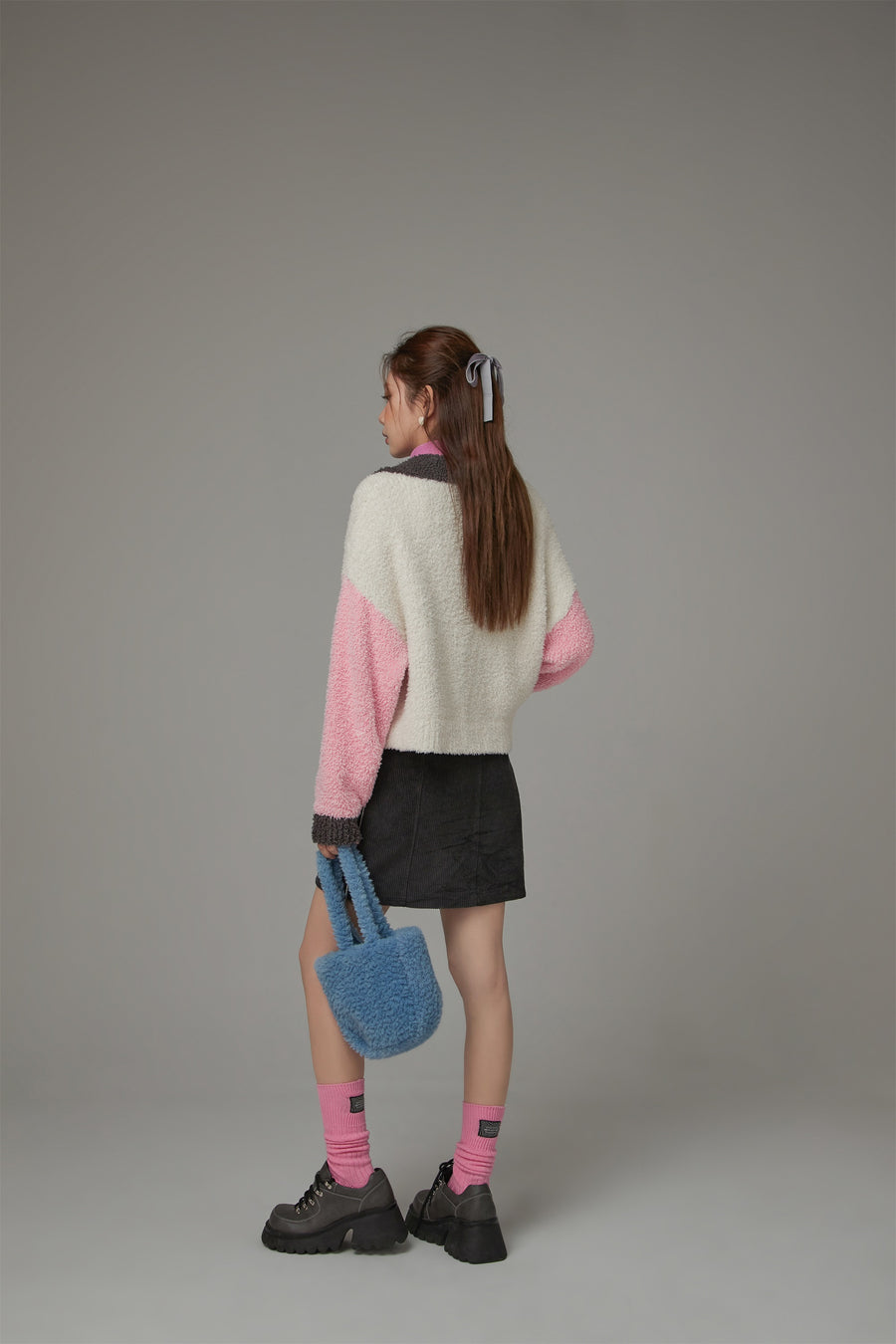 CHUU Multi Color Fluffy Half-Zip Knit Sweatshirt