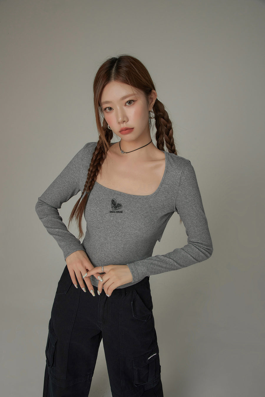 CHUU Back Cutout Square Neck T-Shirt