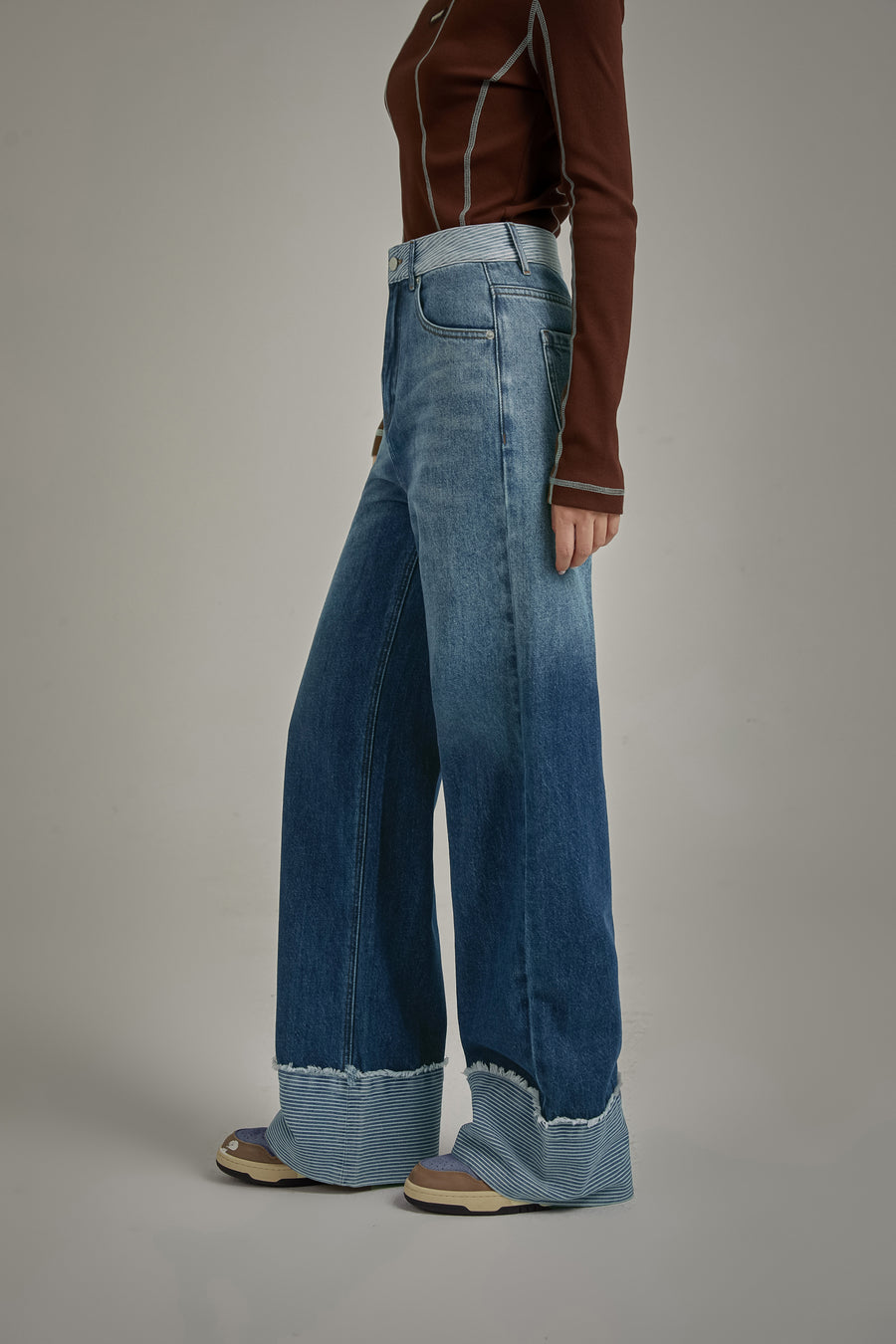 CHUU Roll Up Frayed Hem Wide Denim Jeans