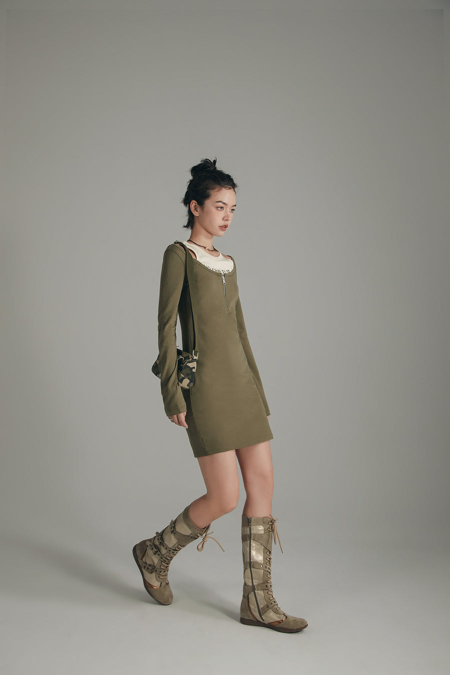 CHUU Logo Layered Zip Up Slim Mini Dress