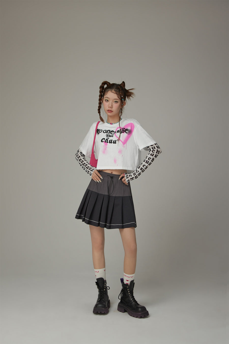 CHUU Collab Logo Heart Cropped T-Shirt