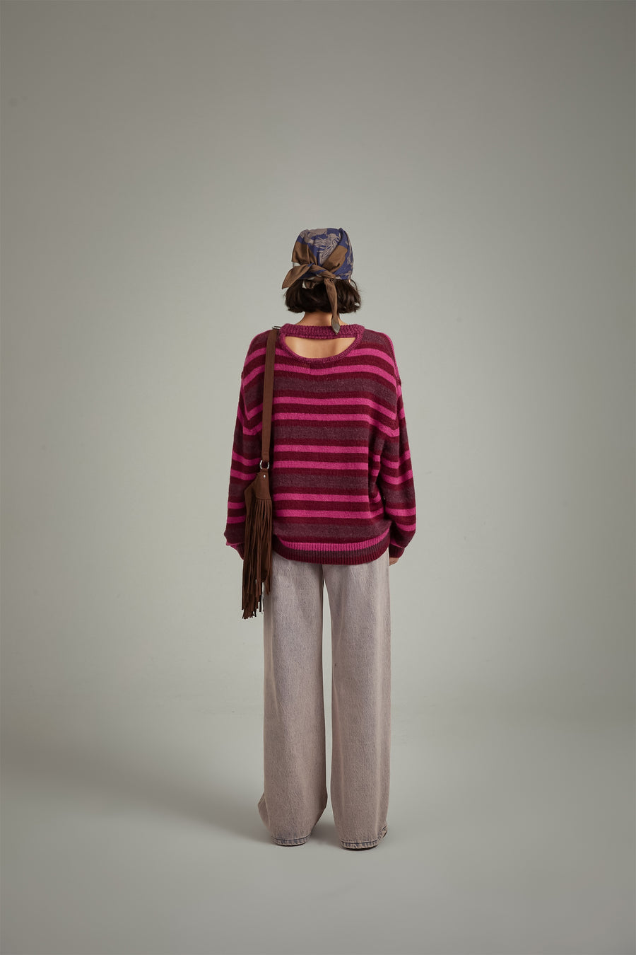 CHUU Back Slit Striped Knit Sweater