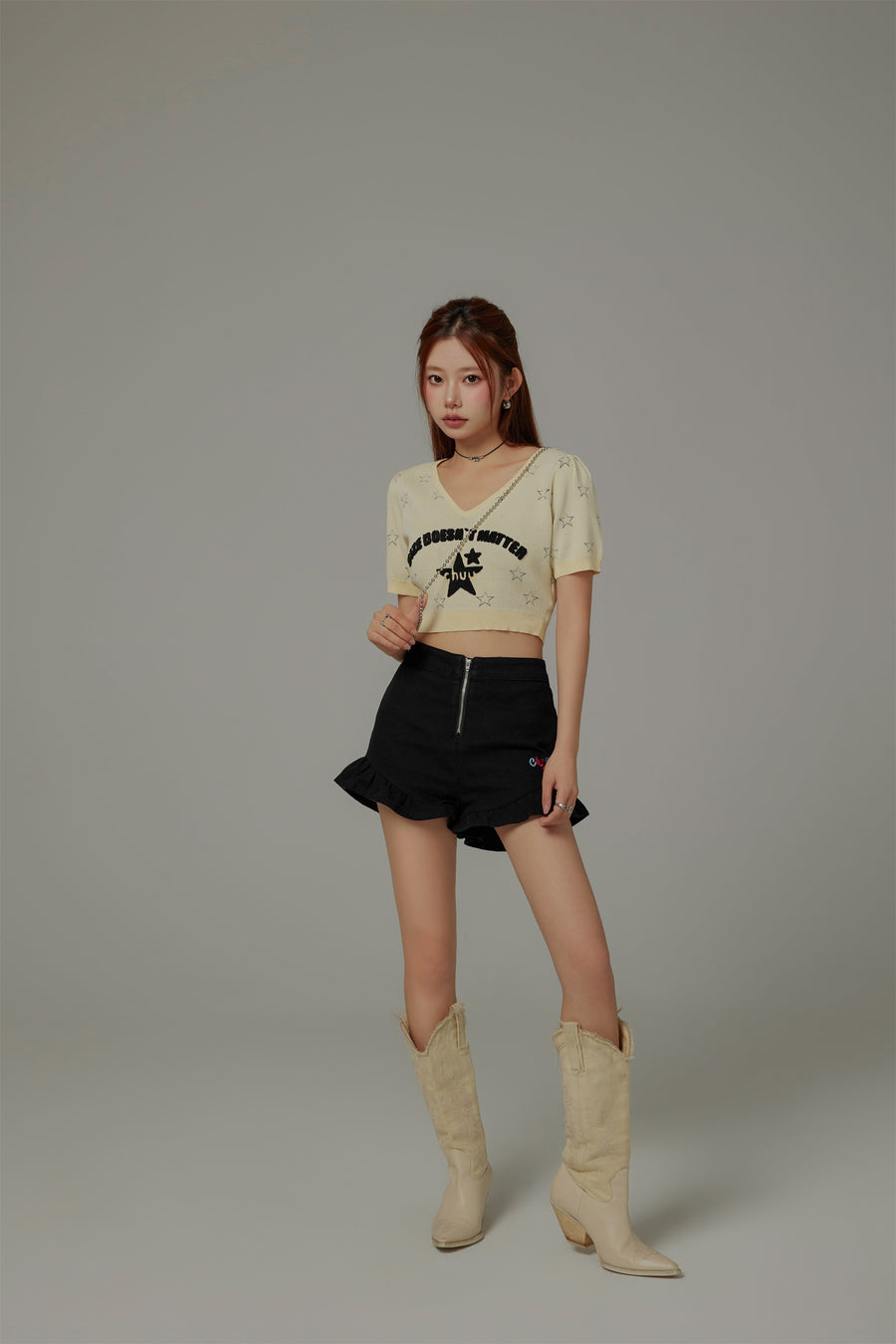 CHUU Size Doesnt Matter Chuu Star V-Neck Puff Knit Top