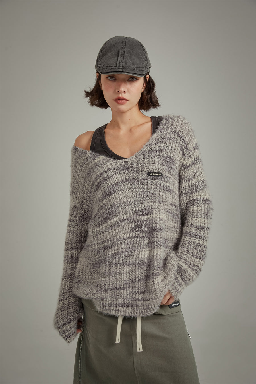 CHUU V-Neck Boxy Knit Sweater