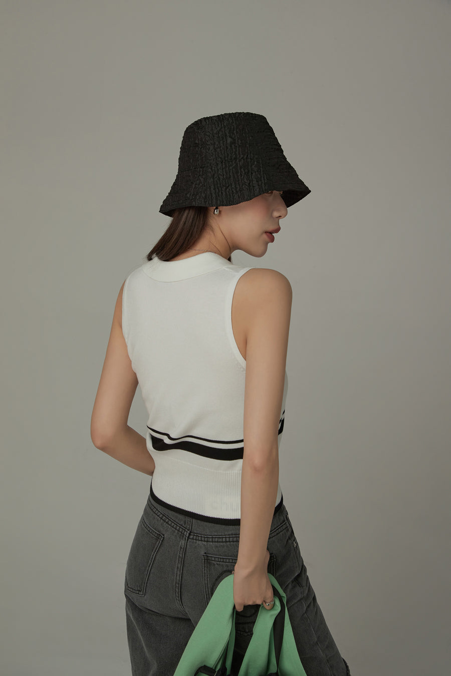 CHUU Knit Colorblock Open Collar Sleeveless Vest